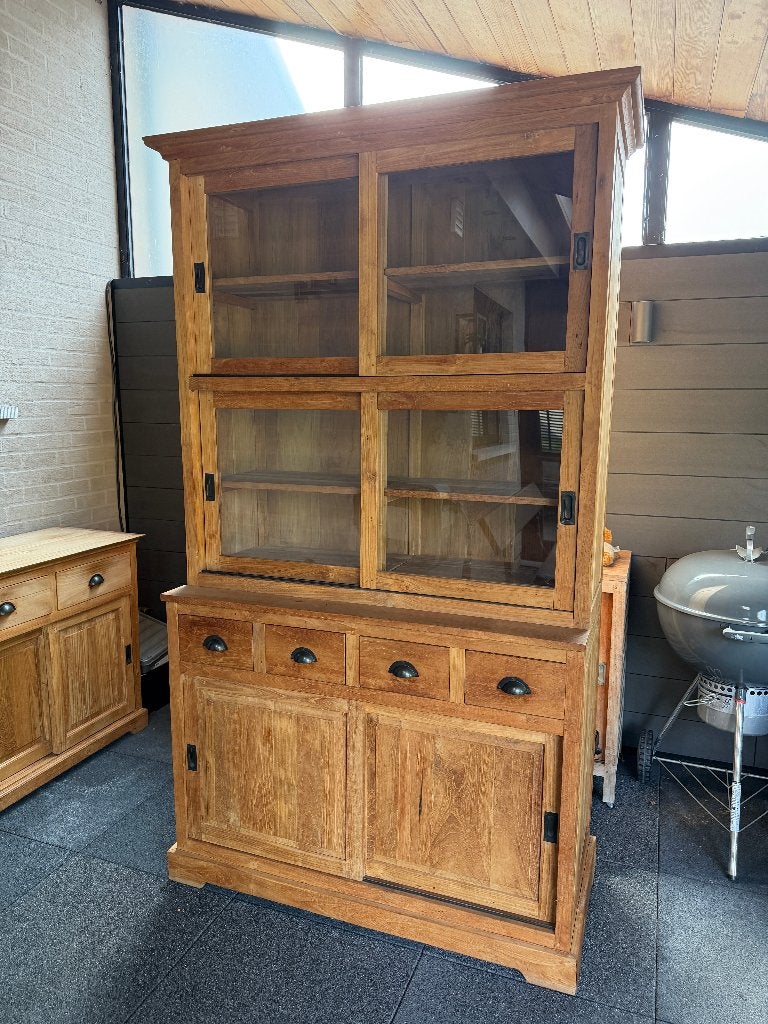 Massief teaken buffetkast met schuifdeuren en 4 schuiven, Ophalen, Gebruikt, 100 tot 150 cm, 200 cm of meer