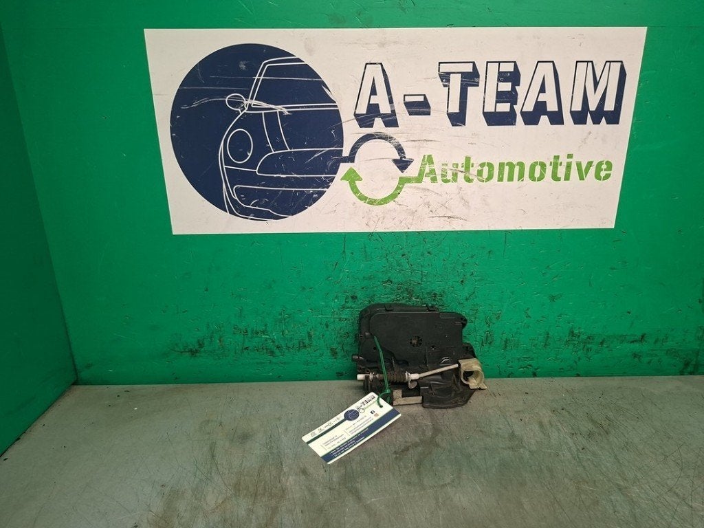 PORTIERSTANGEN LINKS VOOR 3 serie Touring (E91) (|7059967|), Gebruikt, BMW, Petuelring 130
80809  München, DE, Bayerische Motoren Werke AG