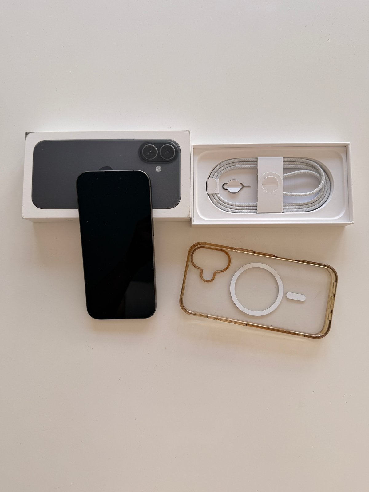Iphone 17 - 256 GB - zwart - under warranty, Telecommunicatie, Mobiele telefoons | Hoesjes en Screenprotectors | Apple iPhone