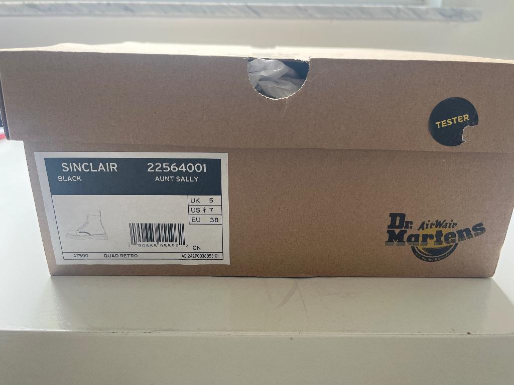 Dr Martens Saint Claire, Ophalen, Zwart, Dr. Martens, Zo goed als nieuw