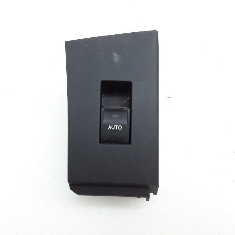 RAAMSCHAKELAAR Toyota Auris (E18) (01-2012/03-2019), Gebruikt, Toyota