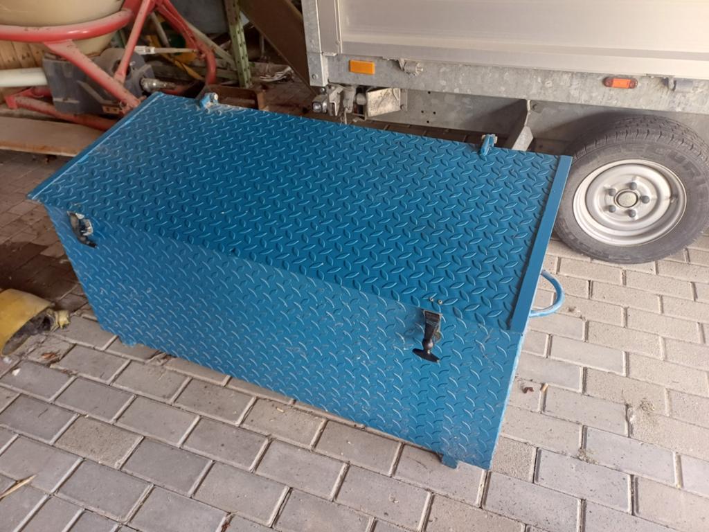 Materiaal koffer, Enlèvement