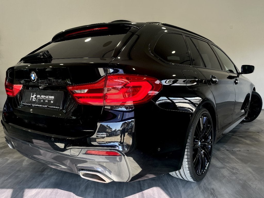 BMW 520 dA/ TOURING/ PACK M/ SHADOW LINE/ VIRTUAL COCKPIT, Automaat, Achterwielaandrijving, 1995 cc, 4 cilinders