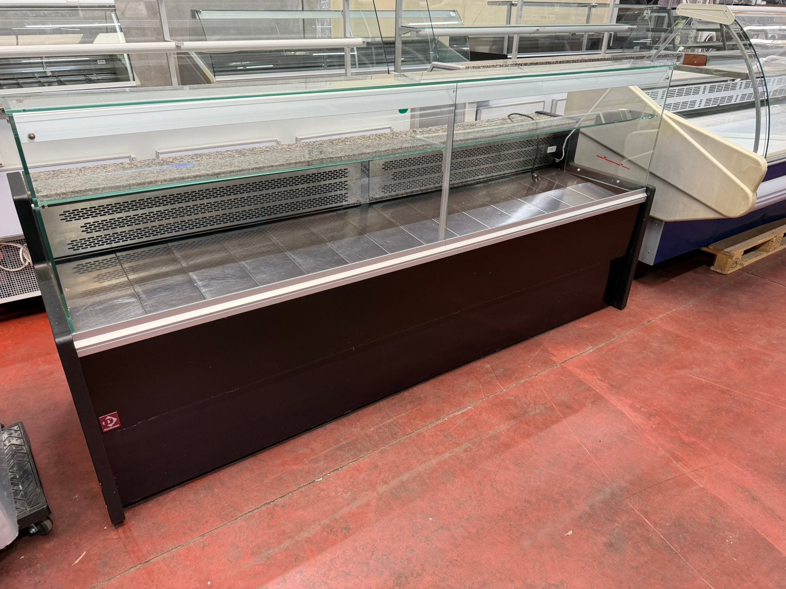 COMPTOIR FRIGO DIAMOND 2M50 A SAISIR, Enlèvement