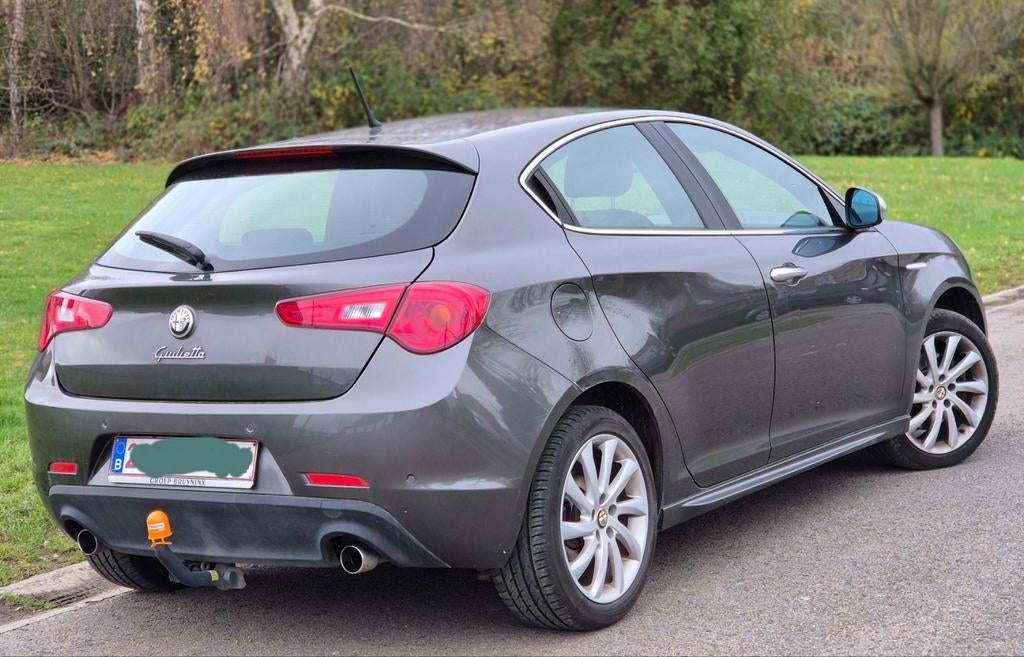 Alfa Romeo giulietta 20jtd 103kw 138mkm clima ctok 5999€, Auto's, Alfa Romeo, Euro 5, 5 deurs, Particulier, 103 kW