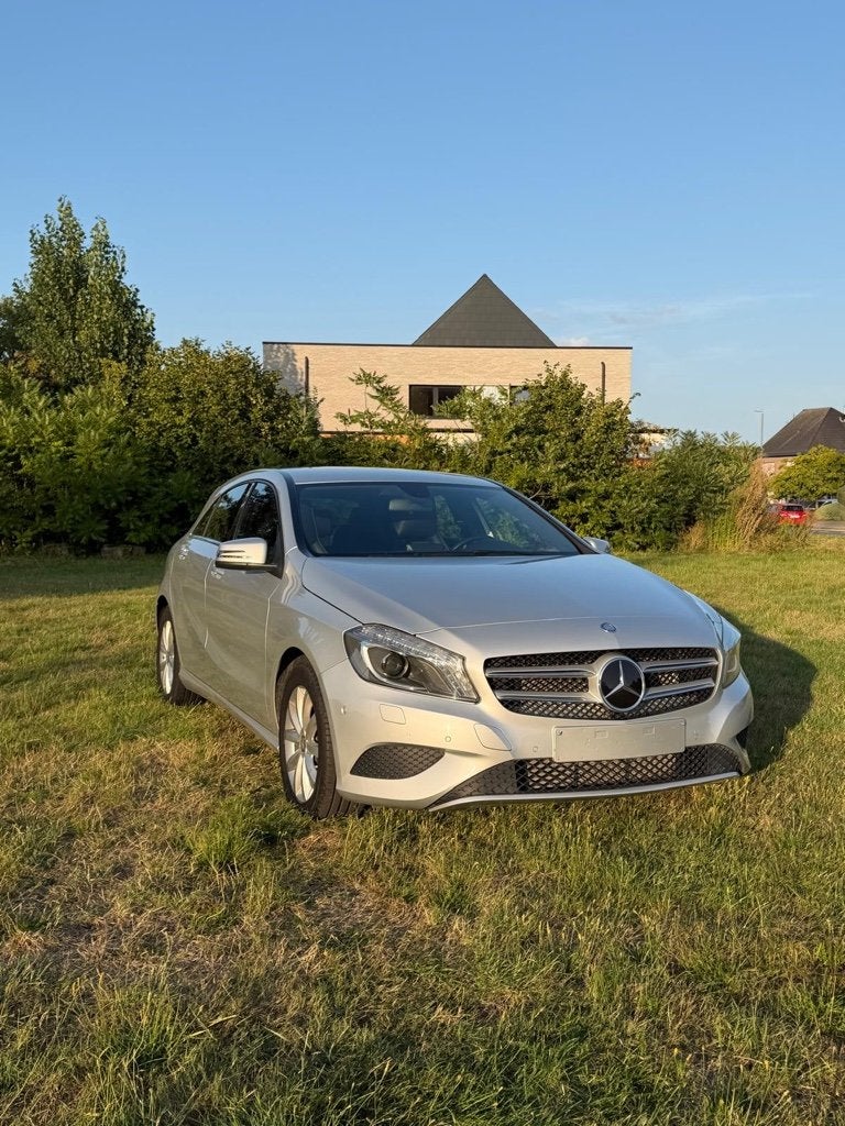 Mercedes A180 Benzine / 69.000 Km / 1 Jaar Garantie, Auto's, Mercedes-Benz, Euro 5, Stof, 4 cilinders, 0 kg