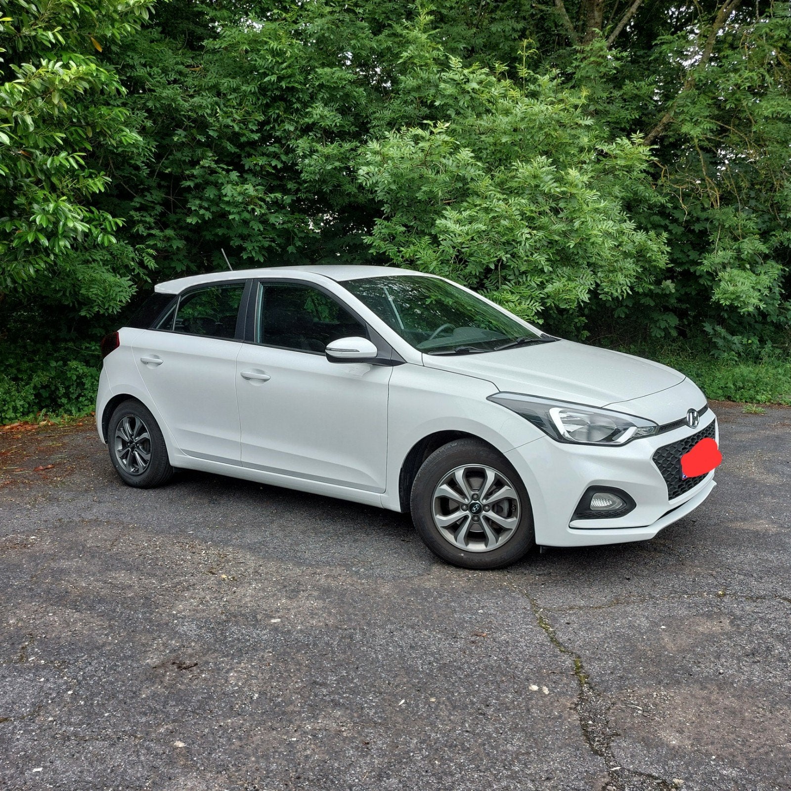 Hyundai i20 1.2 KLAAR OM IN TE SCHRIJVEN!!, Auto's, Hyundai, Voorwielaandrijving, Stof, Zwart, 4 cilinders