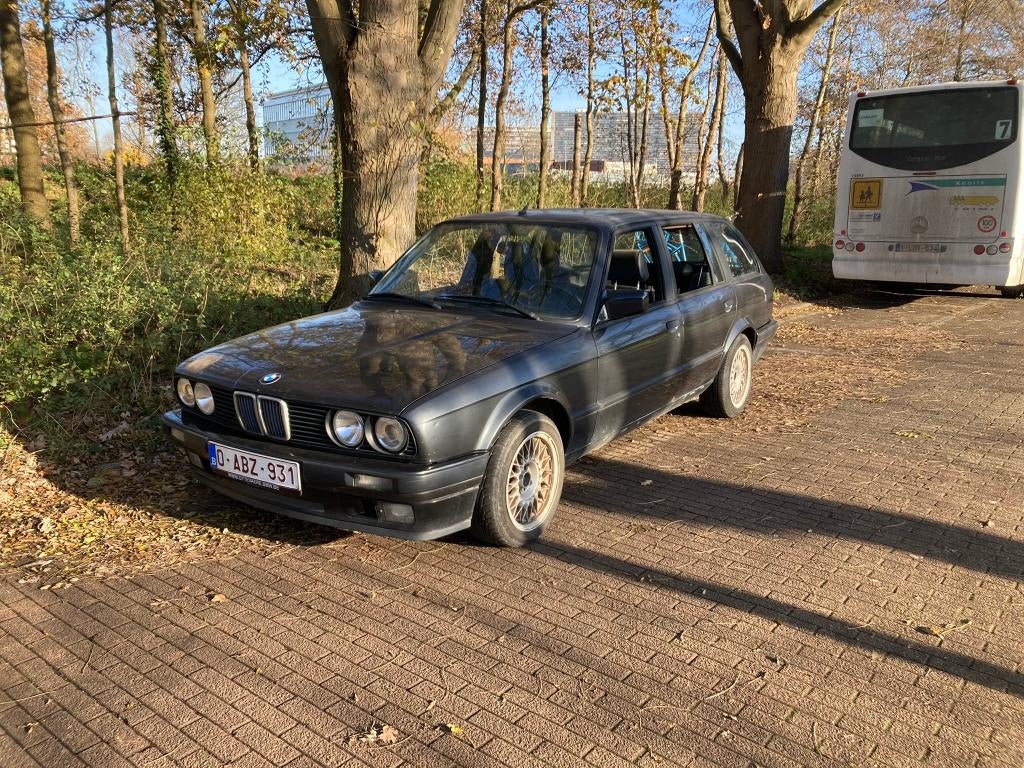 BMW E30 Touring M50B25 (192pk op papier), Auto's, Zwart, 2495 cc, Zwart, 1200 kg
