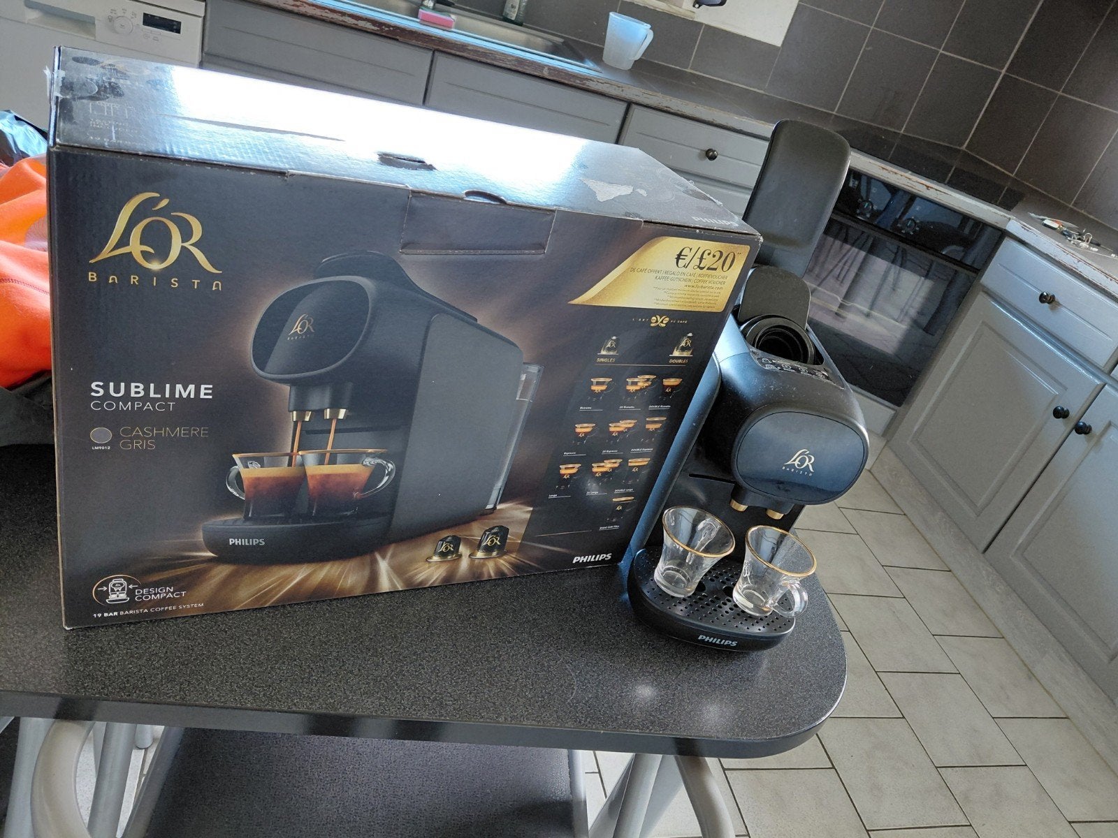 Philips L'OR Barista Sublime Compact, Ophalen
