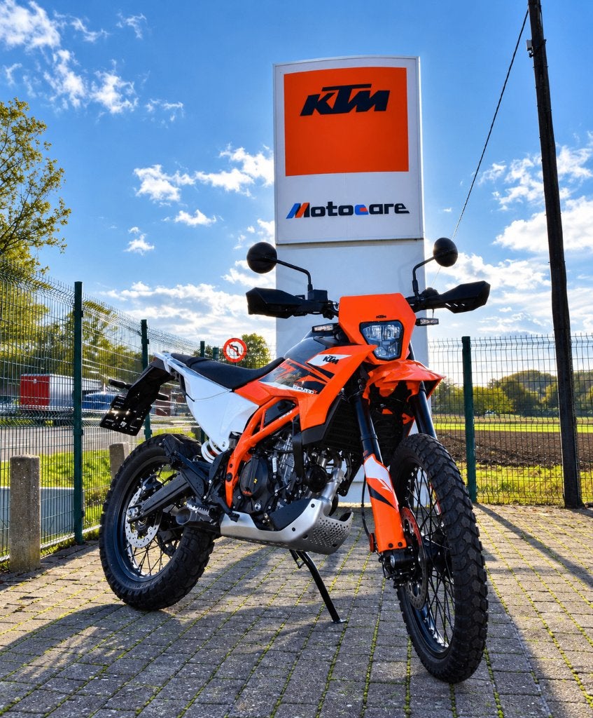 KTM 125 Enduro R, Motos, Entreprise, Permis Moto A1 minimum, Neuf, Enduro