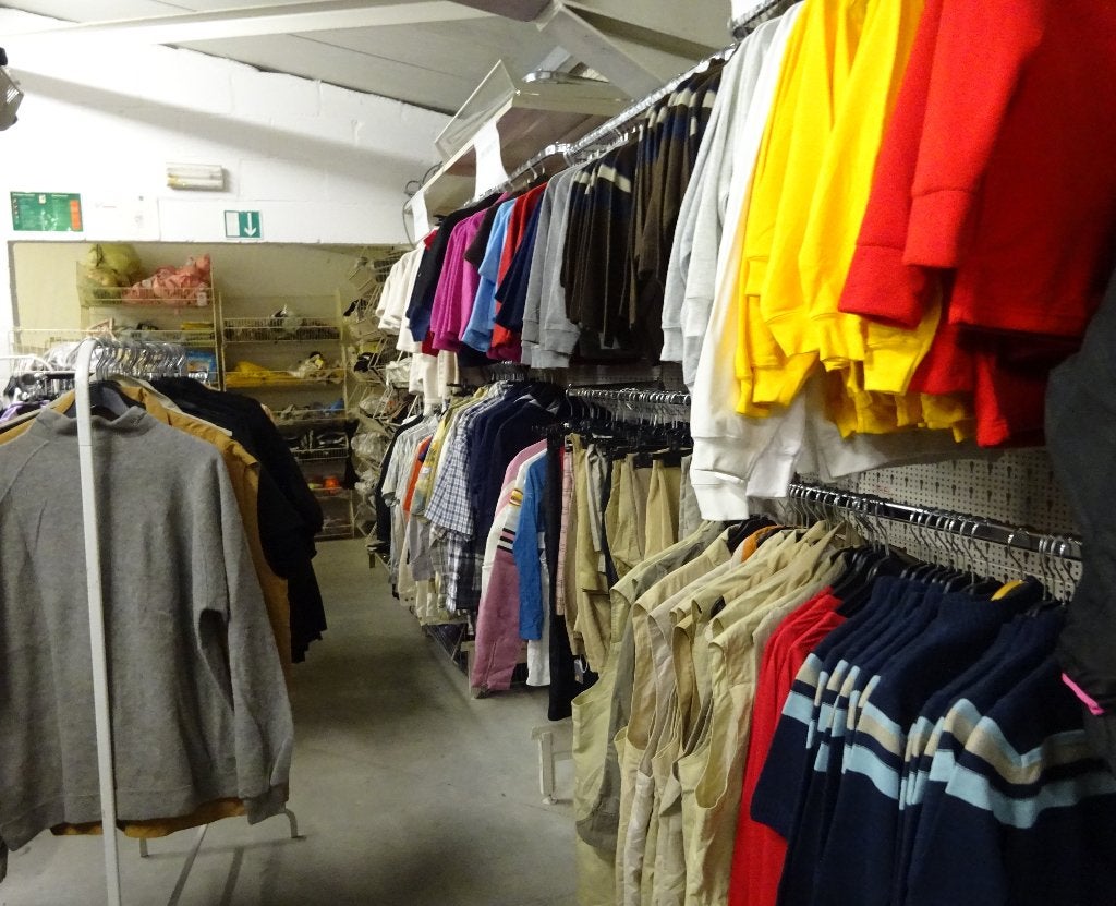 NIEUW Partij van 2000 stuks Diverse kleding. Voor Kinder, Da, Ophalen, Nieuw, Overige maten