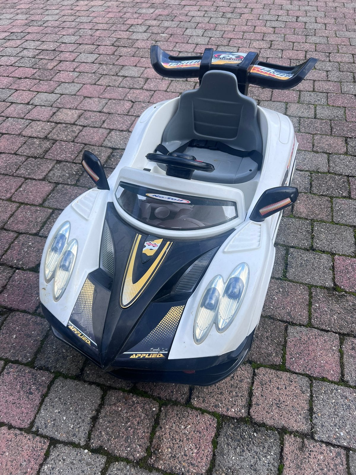 Elektrische auto goed werk licht en muziek, Kinderen en Baby's, Zo goed als nieuw
