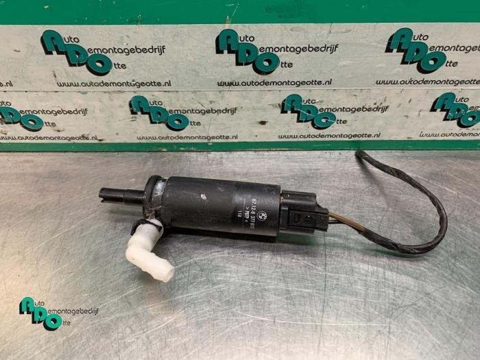 Ruitensproeierpomp voor van een BMW 5-Serie (5-Serie 95-), Gebruikt, -, -, Ophalen of Verzenden