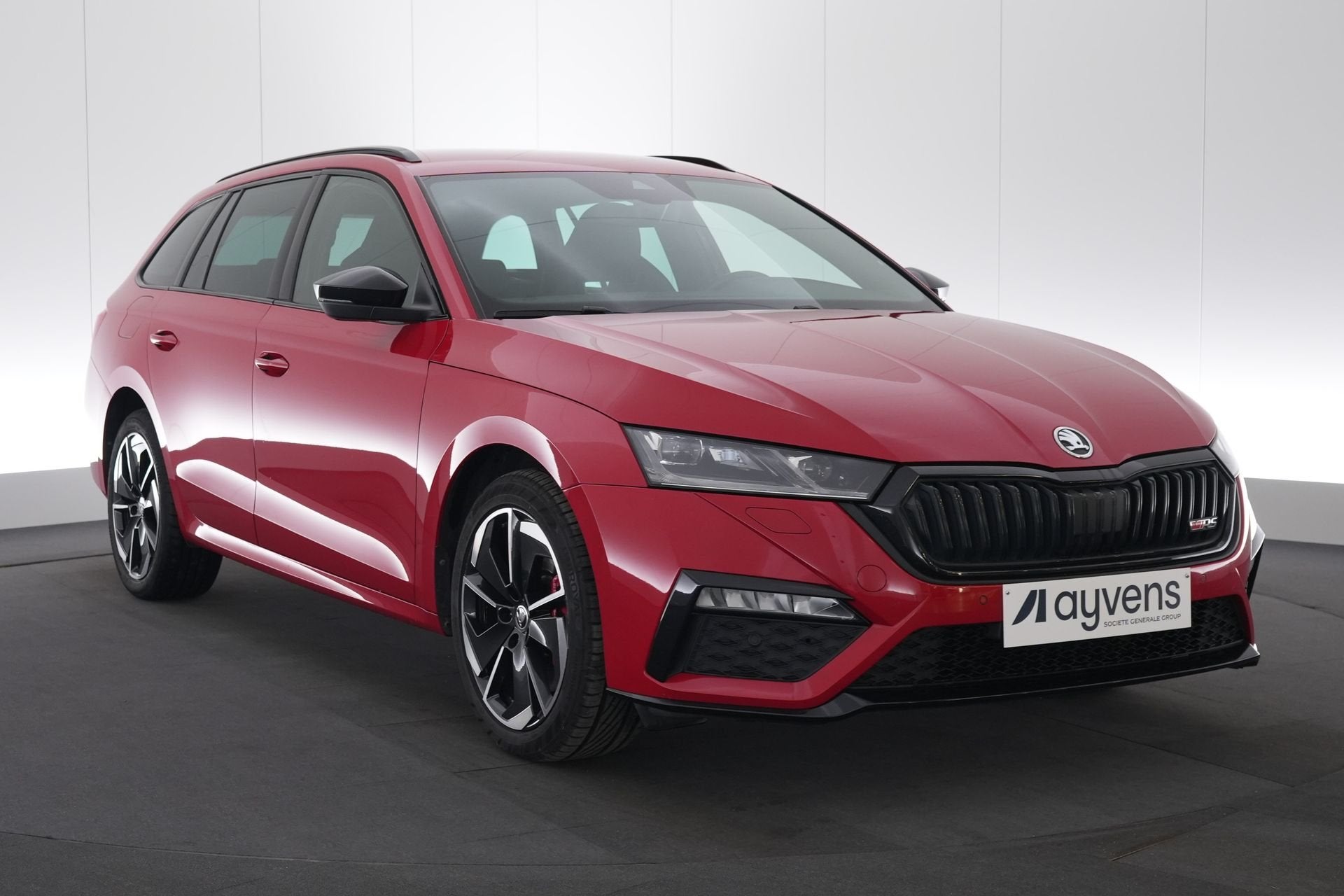 (2CGG797) SKODA OCTAVIA COMBI, Autos, Entreprise, Carnet d'entretien, 5 portes, Automatique