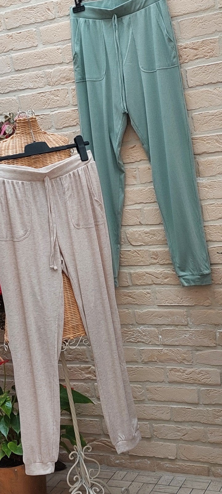 2st joggingbroeken maat s primark 2 voor 5euro, Legging, Enlèvement ou Envoi, Primark, Comme neuf