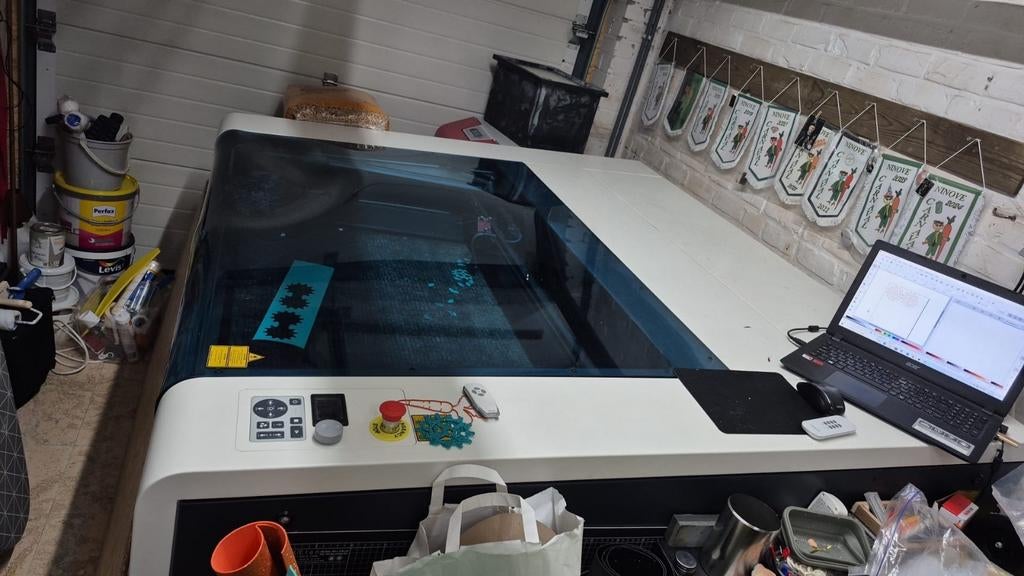 Trotec laser cutter, Enlèvement, CO2