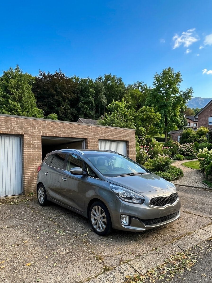 Export Titel   Kia Carens 1.7 CRDi Automaat 7 Zitplaatsen, Auto's, Bedrijf, Automaat, Te koop