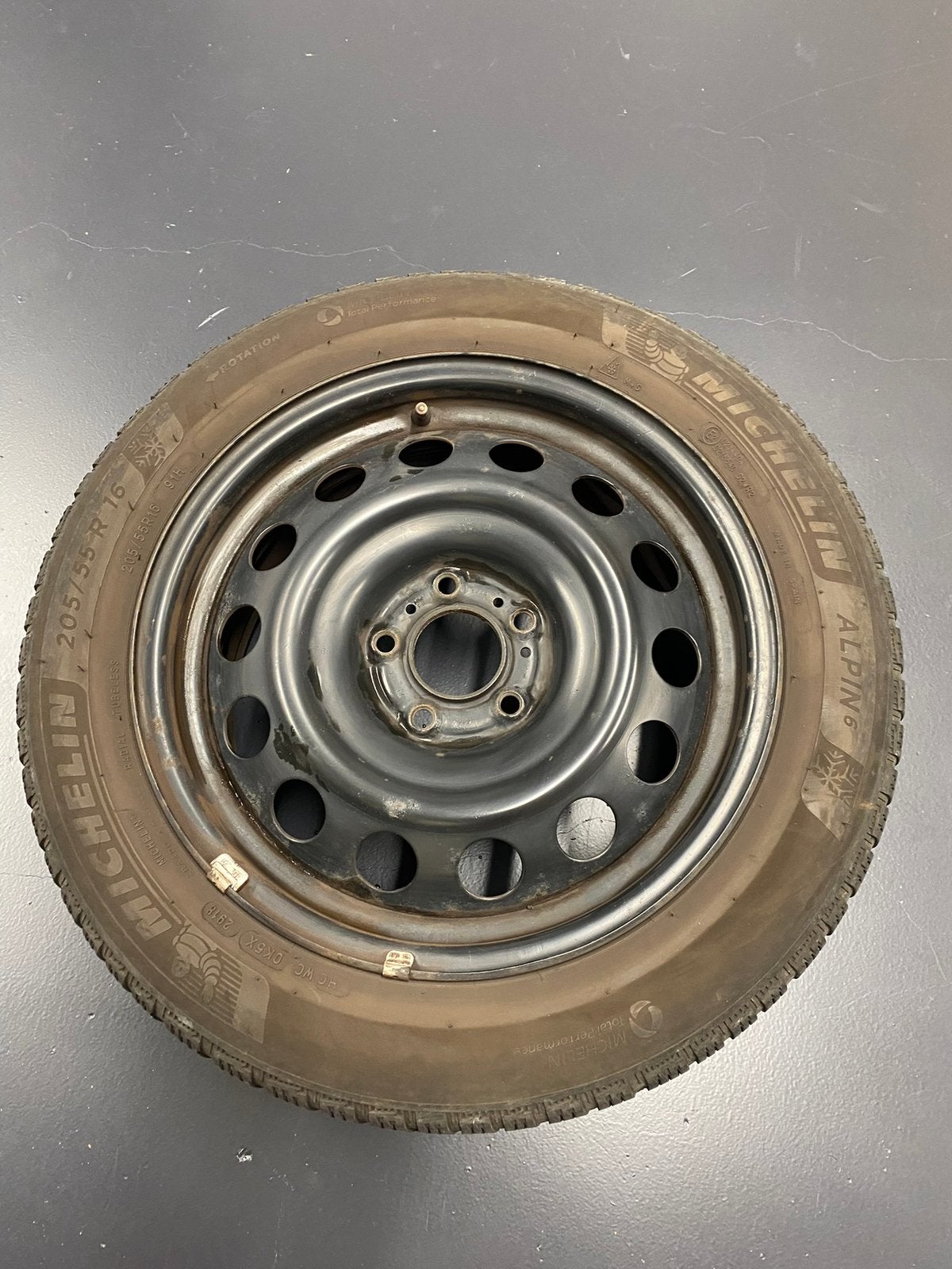 4 pneus d'hiver sur jante en acier 205/55/R16, Enlèvement, Pneus hiver