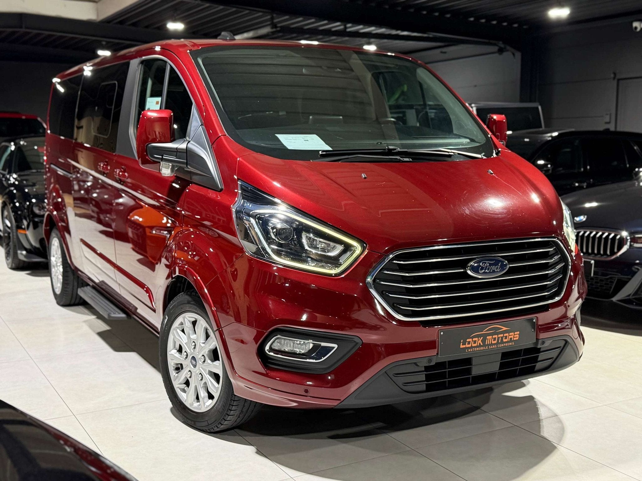Ford Tourneo Custom 2.0 TDCi Titanium X LONG CHASSIS 185cv 8, Rouge, Achat, Boîte manuelle, 5 portes