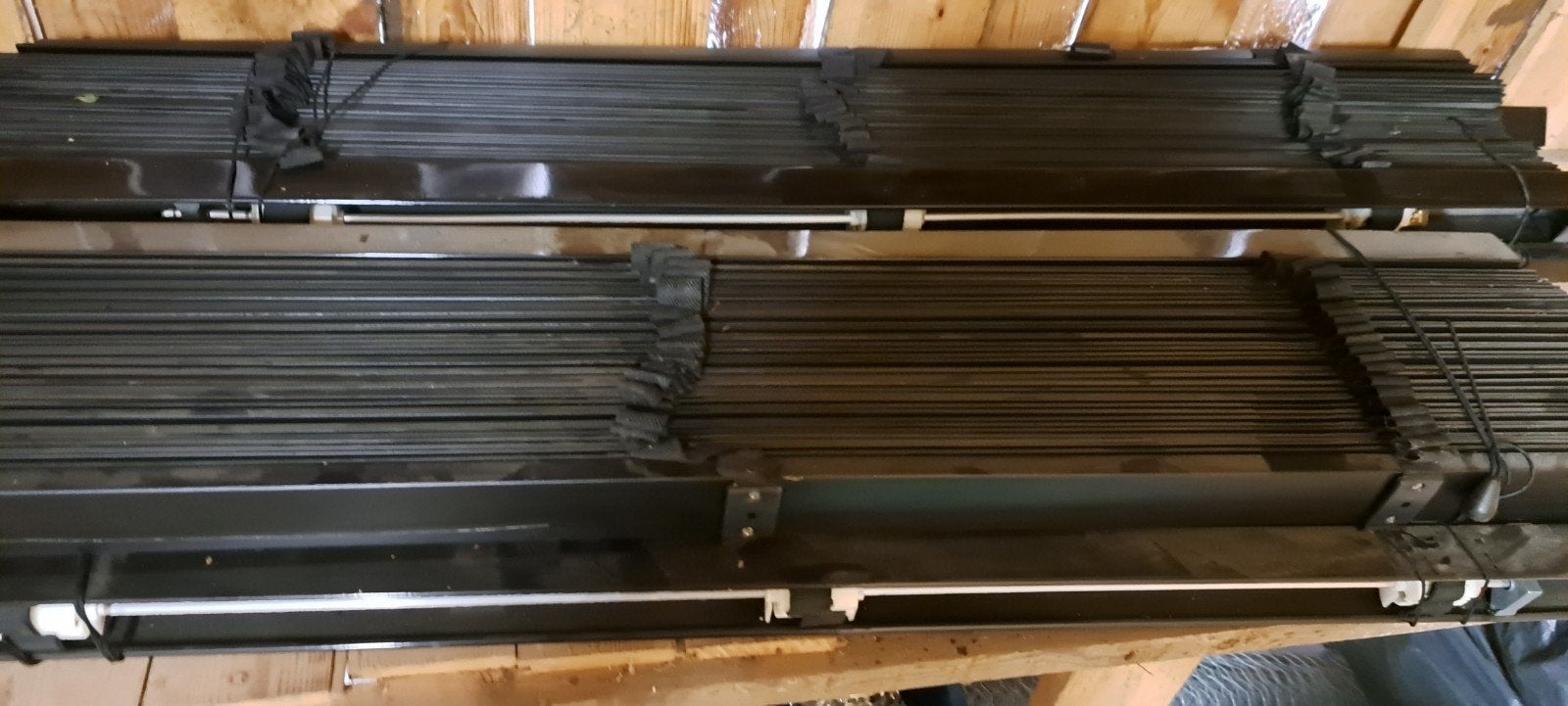 zwarte houten lamellen 4x ongeveer 1m40, Enlèvement, Lames