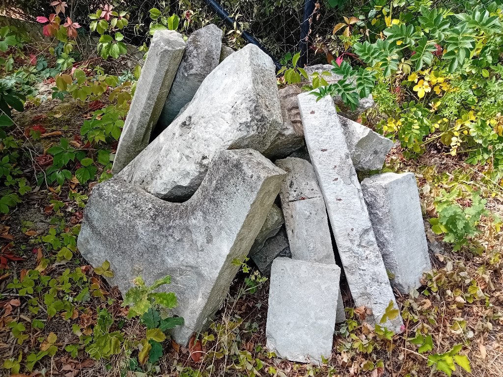 Franse steen - afbraak- kleine stukken, Ophalen, Gebruikt