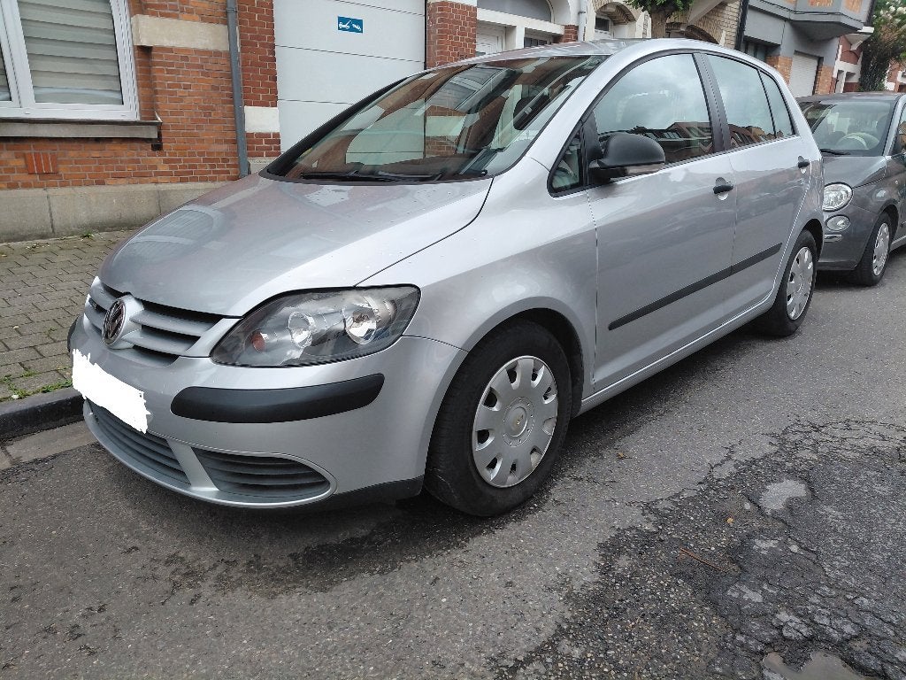 Golf plus 1.9tdi export, Autos, Achat, Diesel, Rétroviseurs électriques, Golf