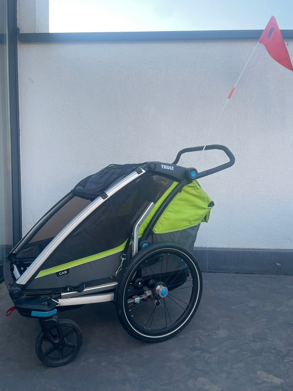 Fietskar Thule Chariot Cab 2, Vélos & Vélomoteurs, Accessoires vélo | Remorques, Pliable, 20 à 40 kg, Comme neuf, Enlèvement