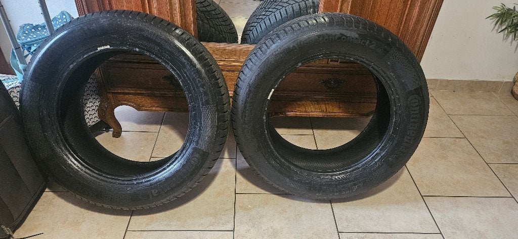 Deux nouveaux pneus 4 saisons, Auto-onderdelen, Banden en Velgen, Band(en), All Season, 18 inch, 255 mm, Overig, Nieuw, Ophalen
