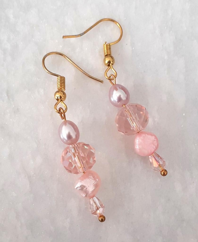 oorbellen parels roze zoetwaterparels met swarovski, Handtassen en Accessoires, Oorbellen, Nieuw, Hangers, Roze, Met edelsteen