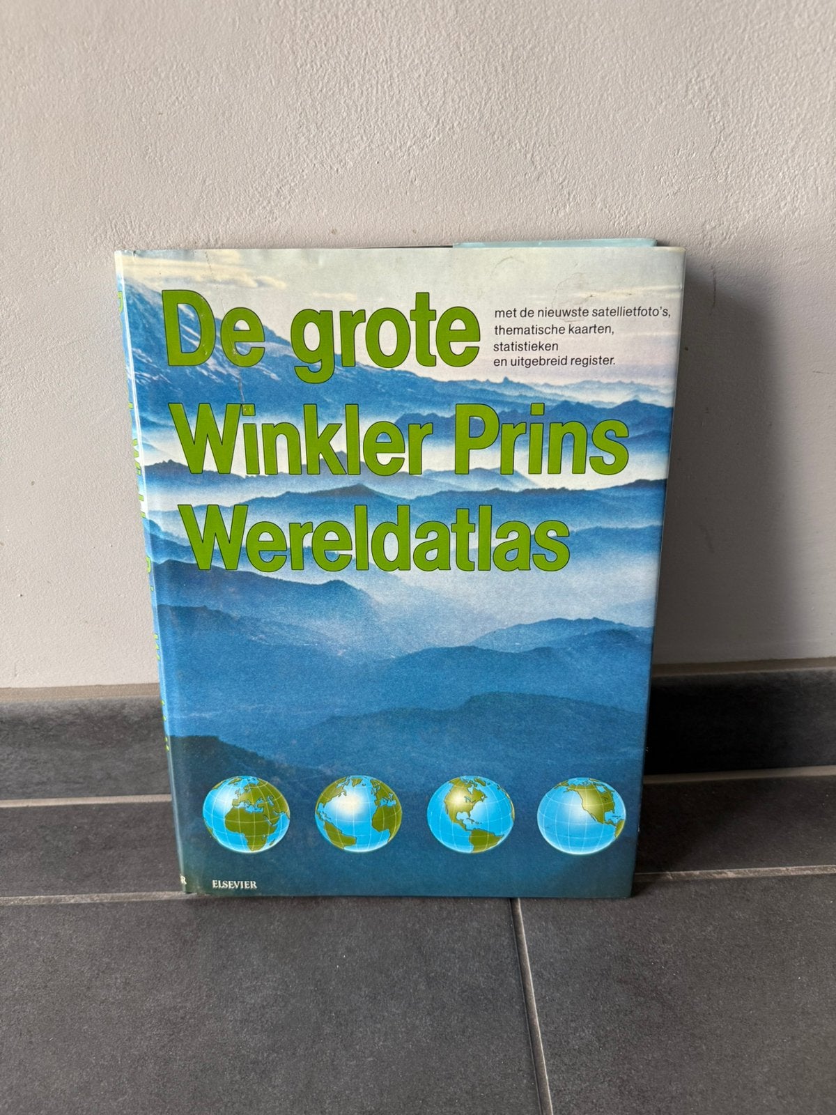 De grote winkler prins wereldatlas, Ophalen, Zo goed als nieuw