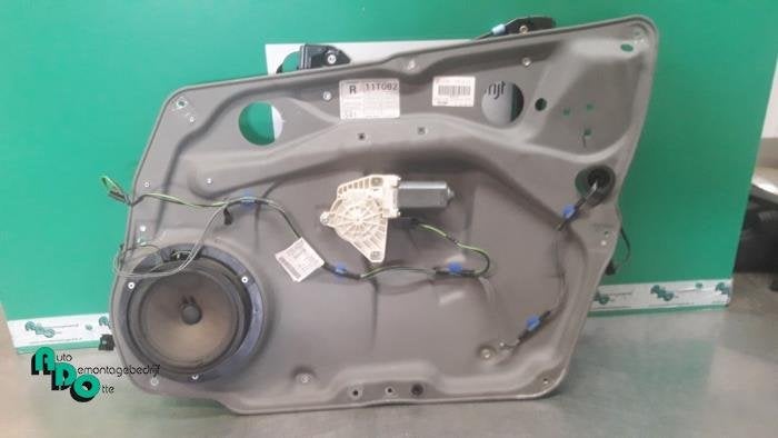 Mécanique vitre 4portes avant droite d'un Mercedes A-Klasse, 3 mois de garantie, Utilisé, -, -