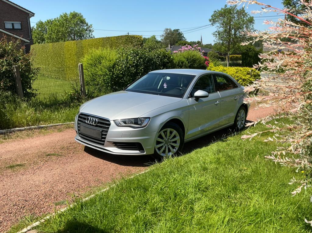 Audi A3 limousine Benzine Automaat!, Autos, Audi, Entreprise, Achat, A3, ABS, Airbags, Air conditionné, Alarme, Climatisation automatique