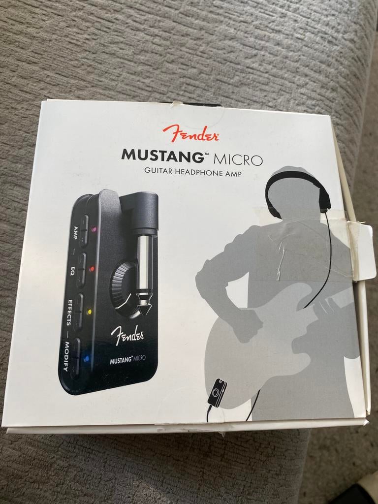 Fender mustang micro guitar headphone amp, Muziek en Instrumenten, Ophalen of Verzenden, Zo goed als nieuw