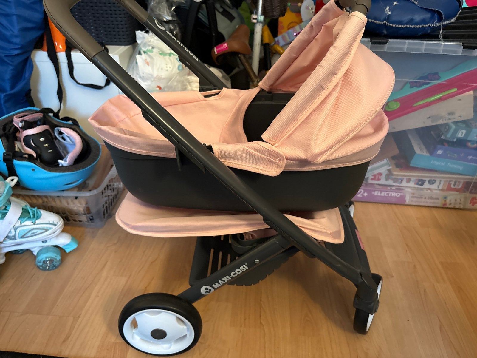 Smoby Maxi Cosi en Quinny 3 in 1 poppenwagen - roze, Ophalen, Zo goed als nieuw