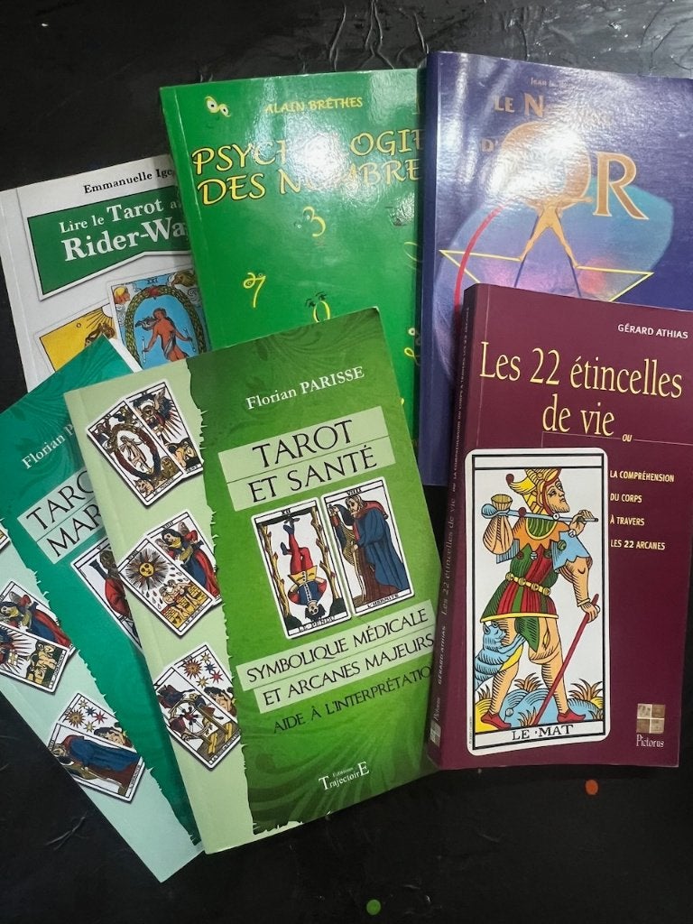 Set tarotboeken, numerologie, runen... + gratis, Boeken, Studieboeken en Cursussen, Gelezen, Ophalen