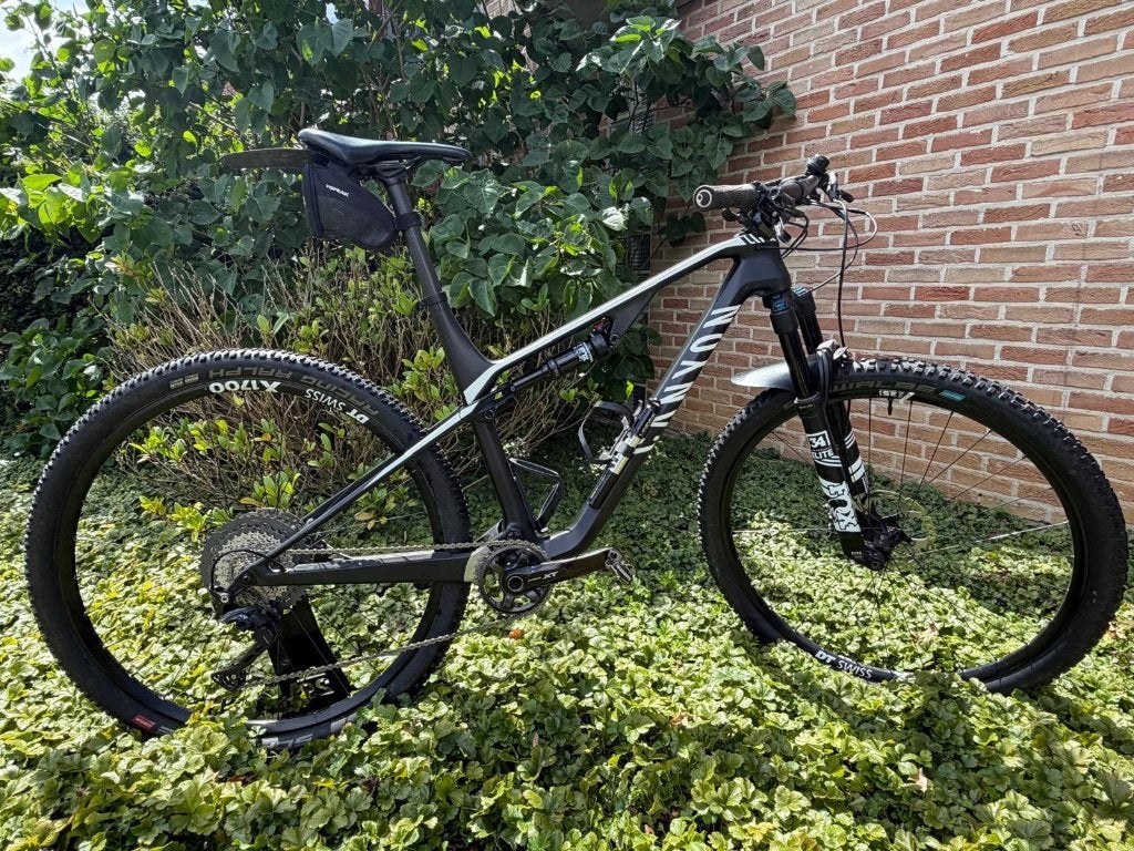 MTB Canyon Lux CF SL 7.0 Race Carbon - maat L, Fietsen en Brommers, Gebruikt, 57 cm of meer, Schijfrem, Ophalen