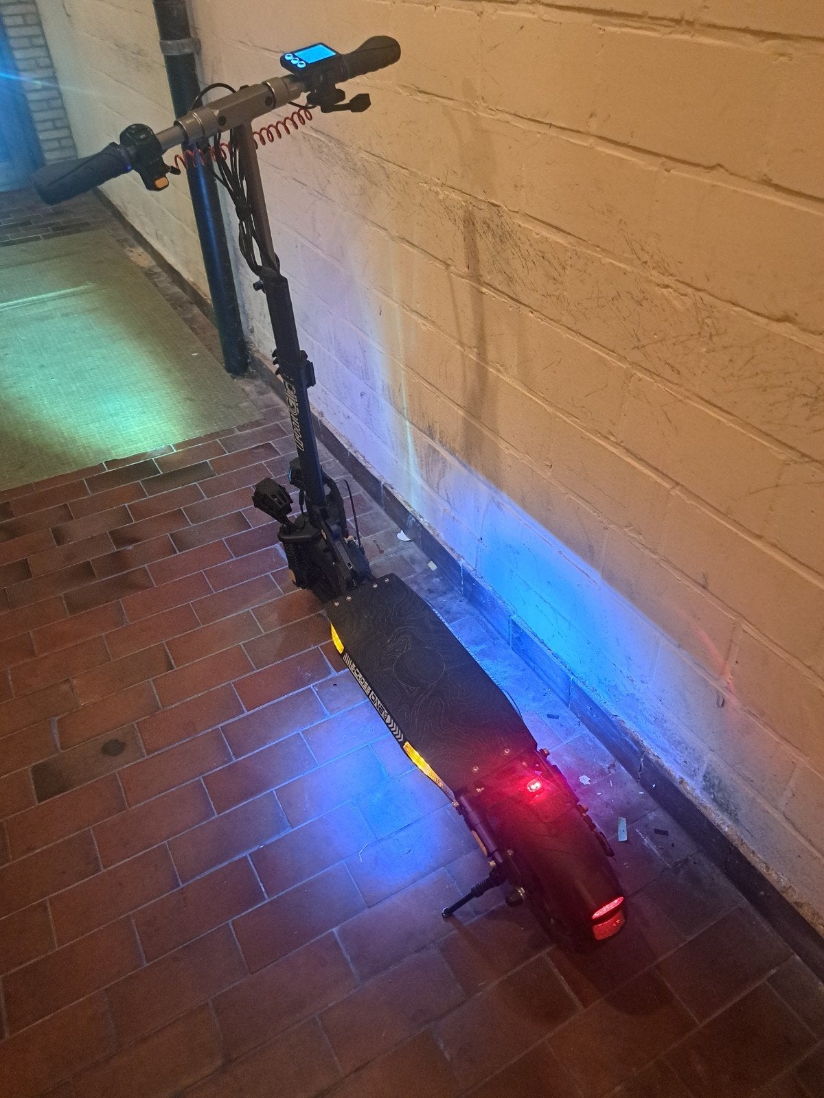 Elektronic troitinnette avec 370km Comme nouvelle, Vélos & Vélomoteurs, Enlèvement, Comme neuf, Step électrique (E-scooter), Urban glide
