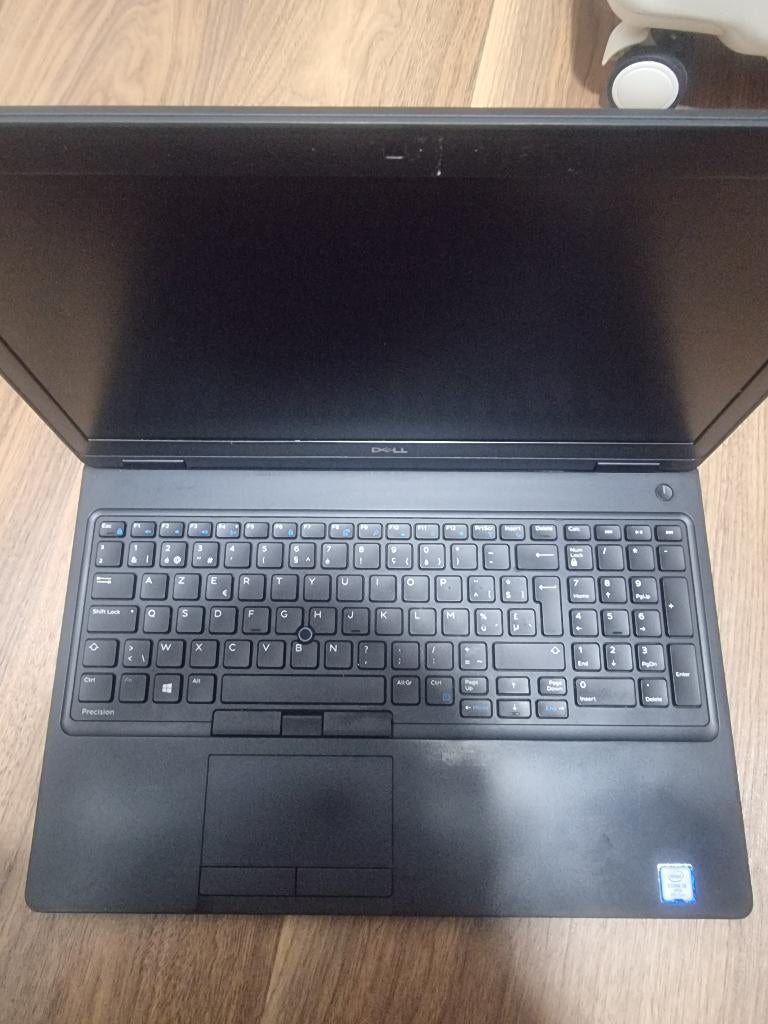 Dell Precision 3520, Enlèvement ou Envoi, Utilisé, Intel Core i5, SSD