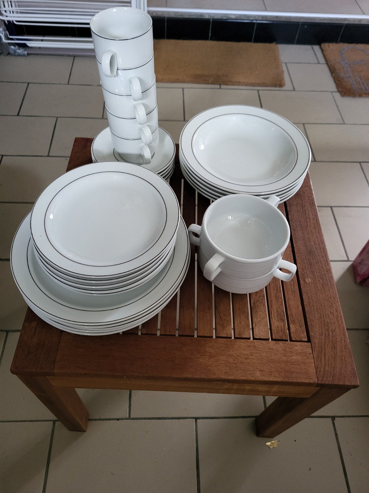 Servies hotelporselein, Maison & Meubles, Enlèvement ou Envoi, Assiettes(s)