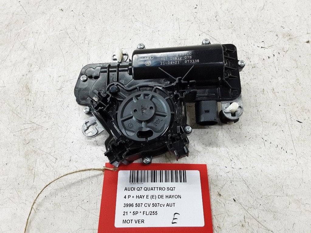 VEROUILLAGE CENTRALISEE MOTEUR SQ7 (4MB / 4MG) (4M0827887C), Mevr. I. Hauben, Audi, Utilisé, Rue de l'Espoir 34 34
4030  GRIVEGNÉE, BE