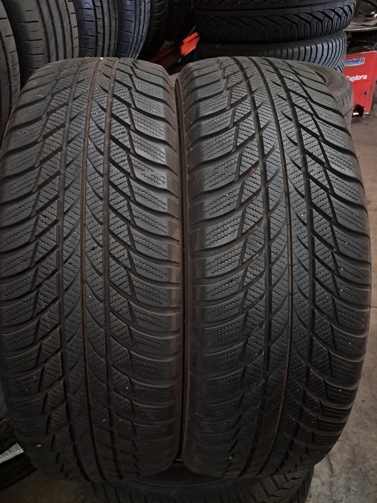 215/65R17 2156517 215/65/17 hiver Bridgestone, Enlèvement