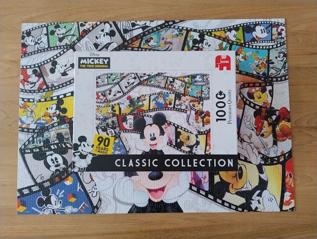 Puzzel Mickey Mouse 1000 stukjes 90th anniversary, Hobby & Loisirs créatifs, Sport cérébral & Puzzles, Enlèvement ou Envoi, 500 à 1500 pièces