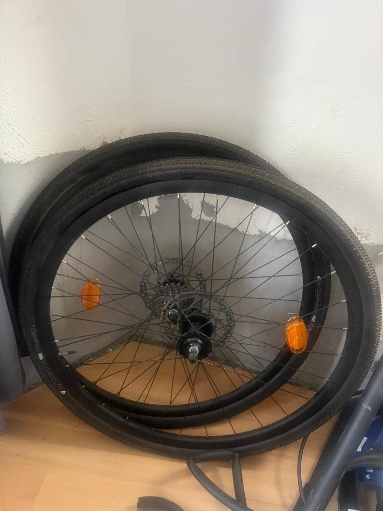 Triban 622 x 19C disc brake wheels, Ophalen, Zo goed als nieuw, Racefiets, Wiel