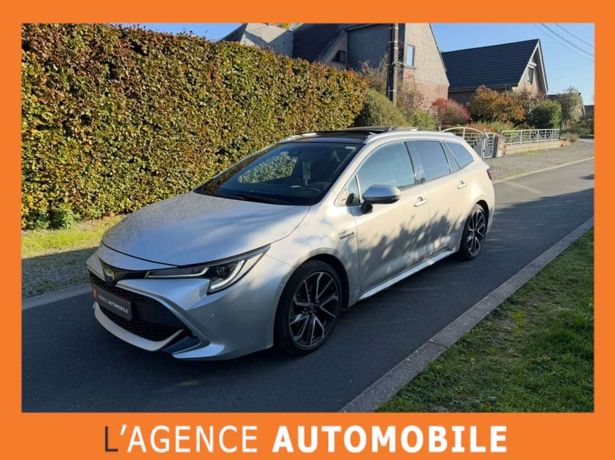 Toyota Corolla SW Hybrid 2.0 Dynamic e-CVT - GARANTIE 02/203, Gebruikt, Euro 6, 4 cilinders, Bedrijf