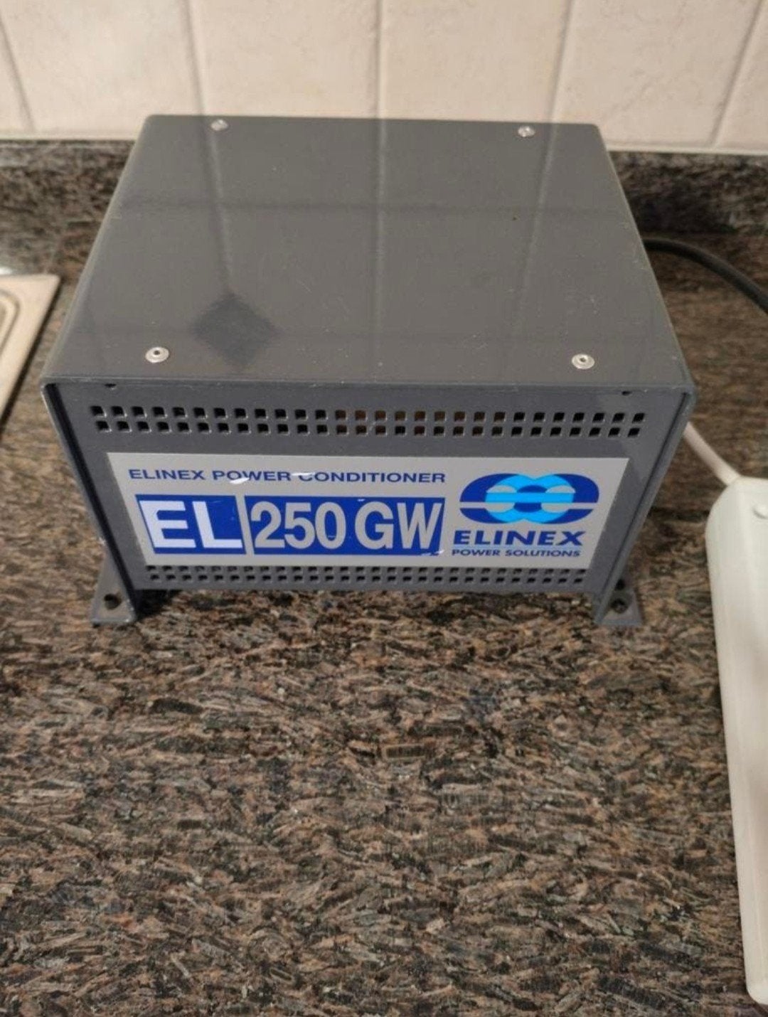Elinex EL 250 GW Power Conditioner, Ophalen