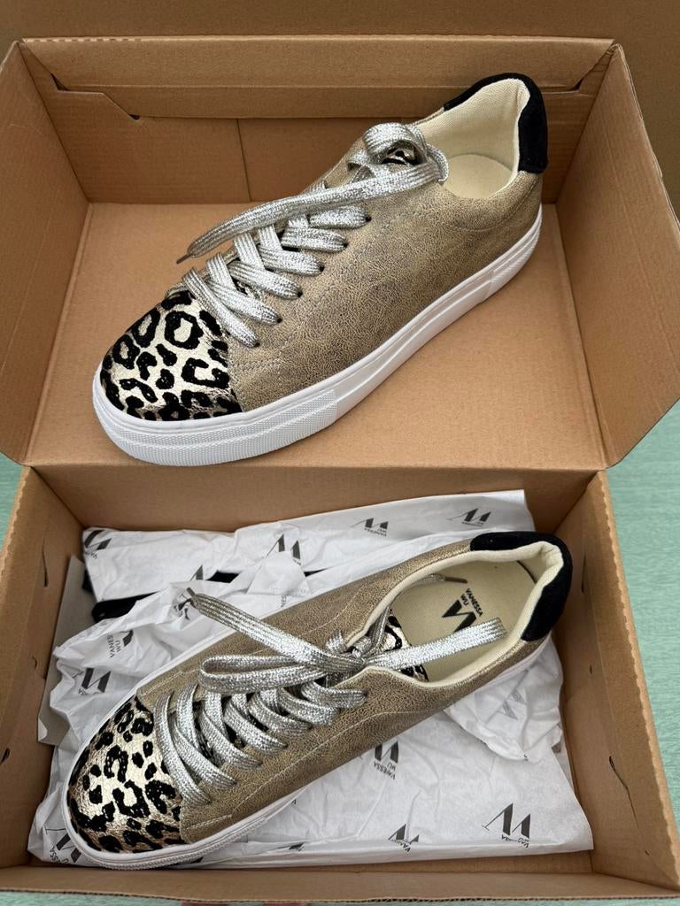 Schoenen tijgerprint, Kleding | Dames, Overige kleuren, Ophalen of Verzenden, Zo goed als nieuw, Sneakers