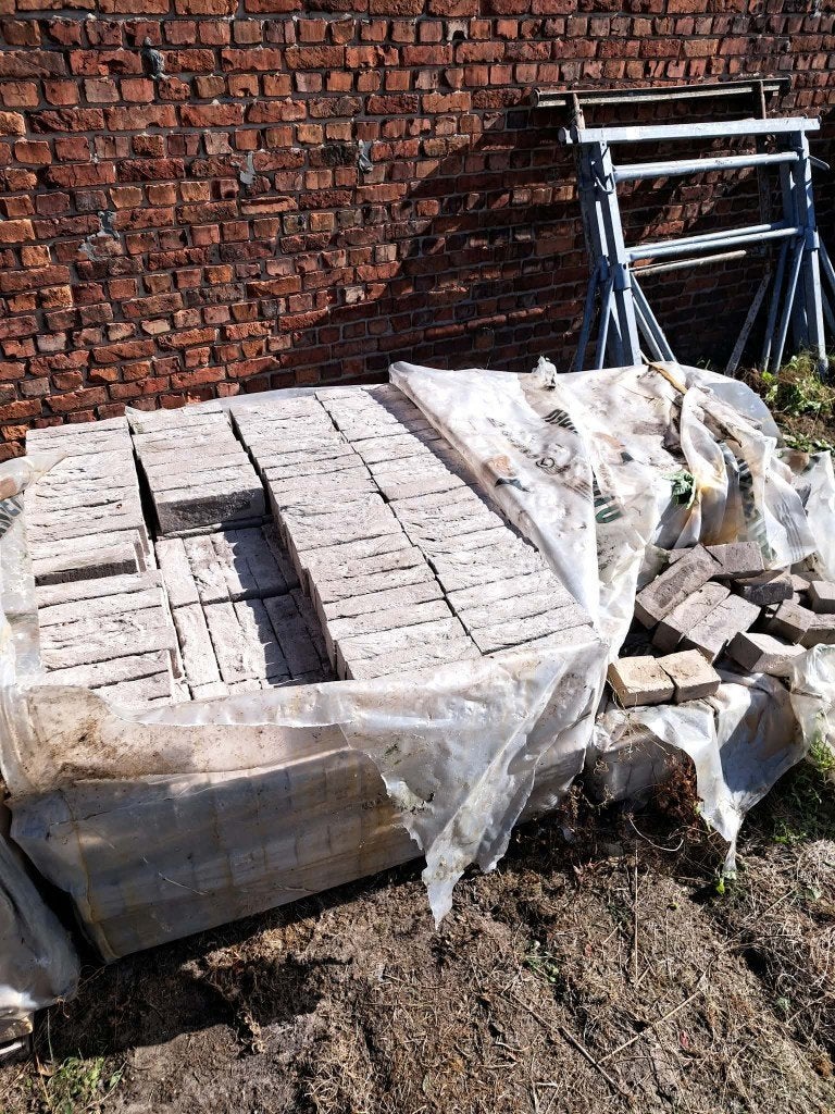 Gevelstenen Vandersanden-Geel Zilverzand/Argentis €0,10/stuk, Doe-het-zelf en Bouw, Ophalen, Zo goed als nieuw, Bakstenen