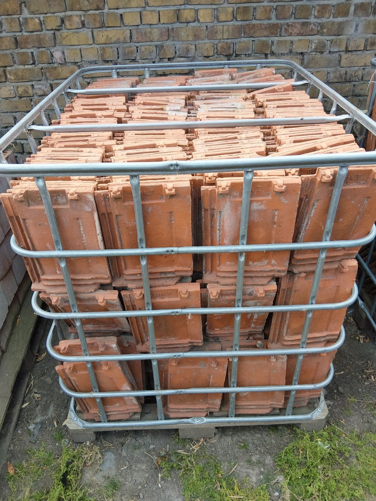 dakpannen gebr. T dubbele sluiting., Doe-het-zelf en Bouw, Dakpannen en Dakbedekking, Ophalen, Gebruikt, Steen of Klei, 15 m² of meer