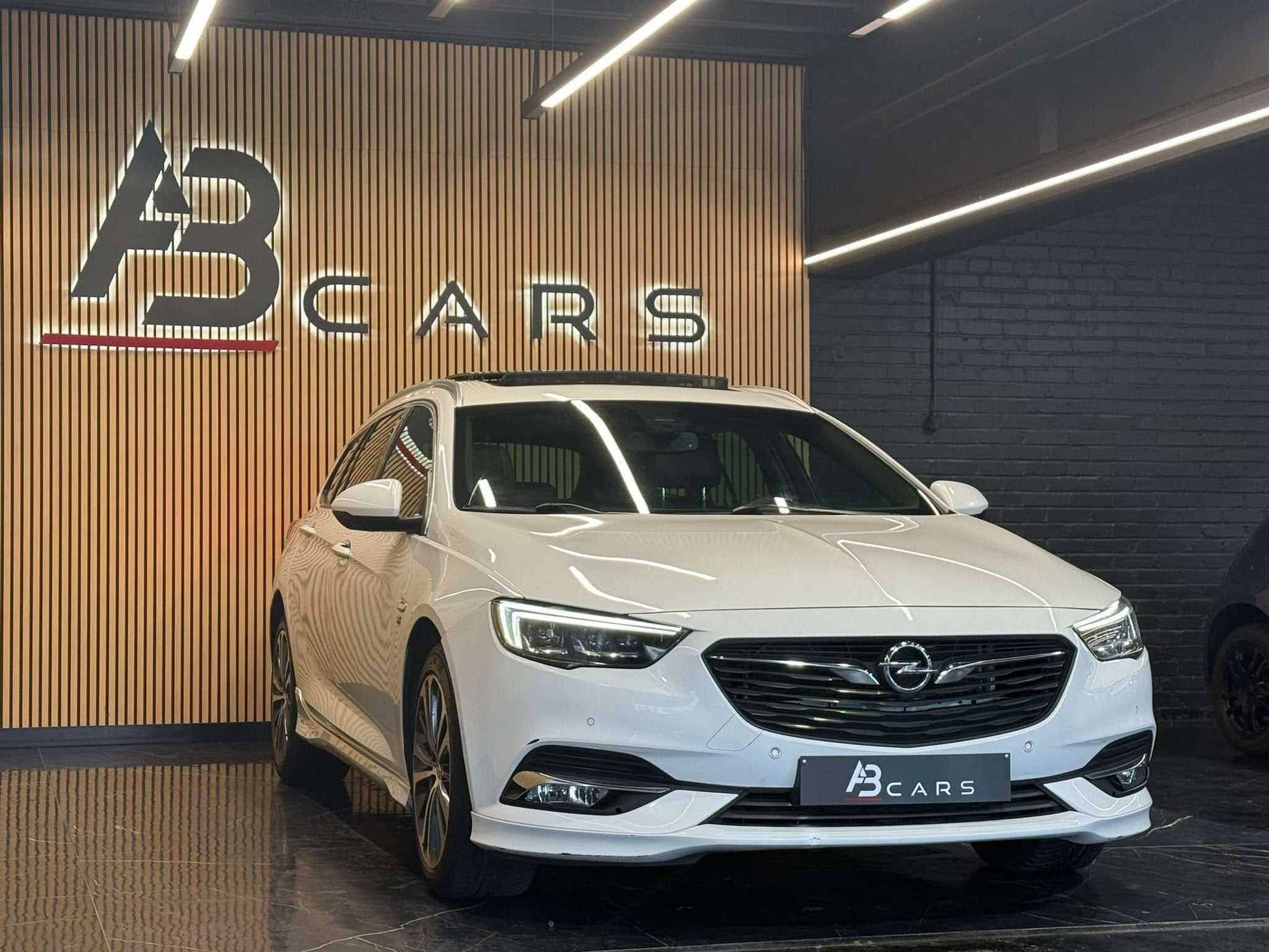 Opel Insignia SPORTS TOURER * BOITE AUTO * (automatique), Achat, 139 g/km, Euro 6, 5 portes