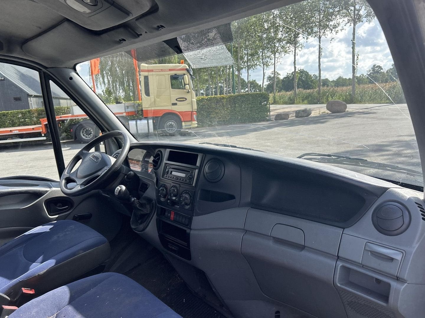 Iveco Daily 35S12V 330 H2 | € 3.850,- NETTO! | Trekhaak |, Auto's, Bestelwagens en Lichte vracht, Iveco, Bedrijf, Te koop, ABS
